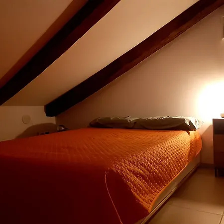 La Mansarda Delle Mongolfiere Apartment *