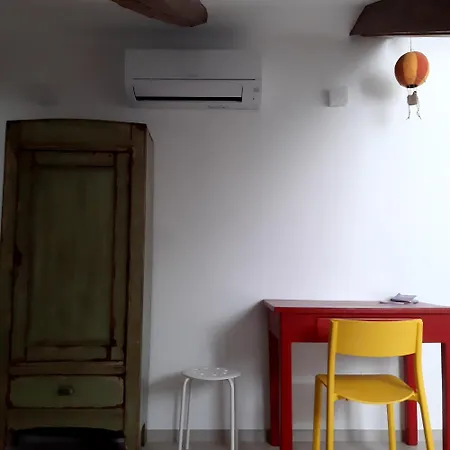 Apartment La Mansarda Delle Mongolfiere Turin